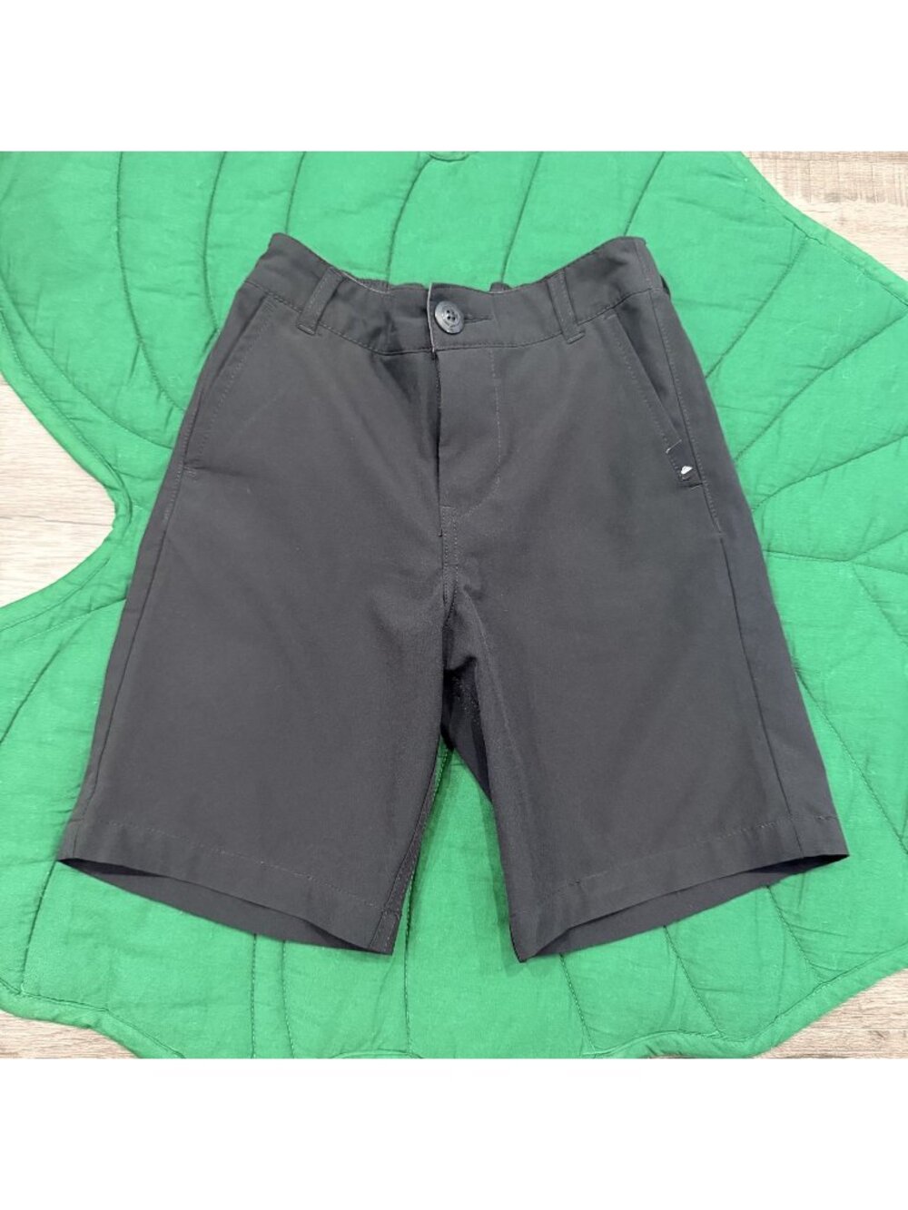 Quiksilver Boy 6 Amphibian Black Short DryFlight Water Repellent Hybrid 4 Way St